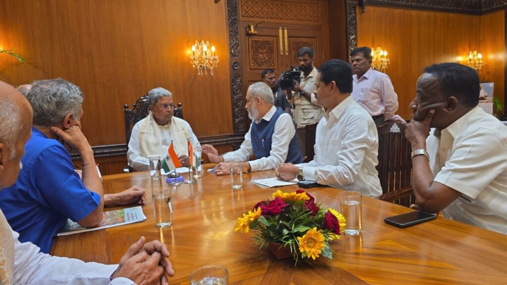 Delegation of Uttara Kannada people's representatives meets CM Siddaramaiah