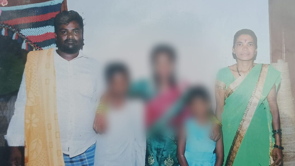 Married lady left her husband and 3 child deleting