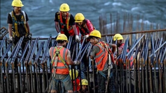 New Labour Codes National Minimum Wage Gratuity After One Year Key Changes