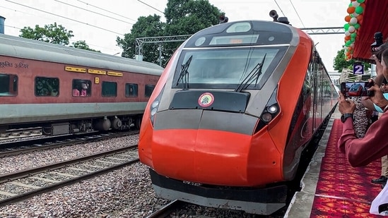 Narasapur chennai vande bharat express launch timi