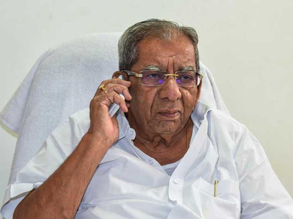 Senior congress mla shamanur shivashankarappa pass